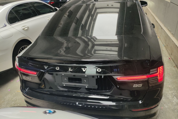 沃尔沃S90 2026款 B5 智远豪华版车身外观6004