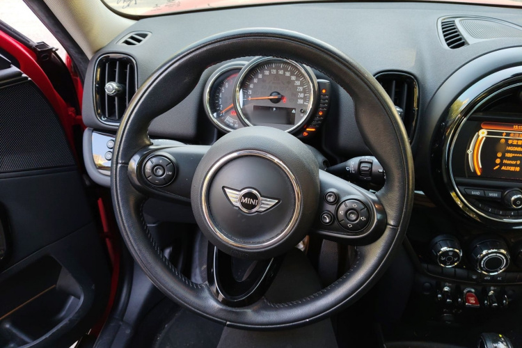 MINI Countryman 2017款 1.5T COOPER ALL4局部细节13