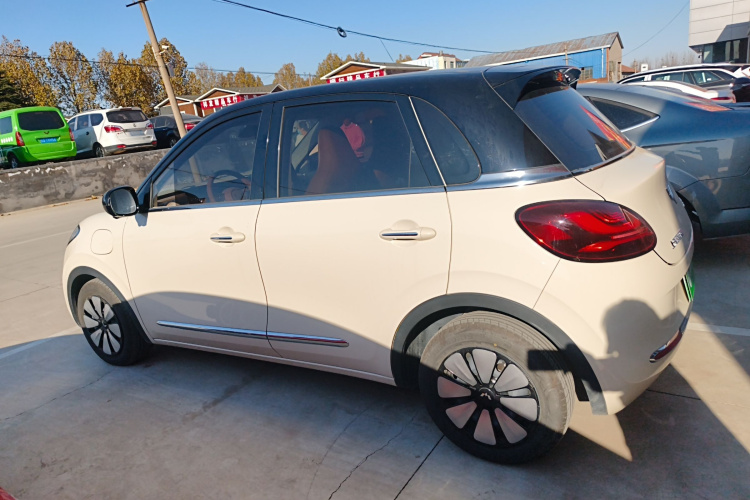 五菱汽车 五菱缤果 2025款 410km 灵犀尊享款车身外观4