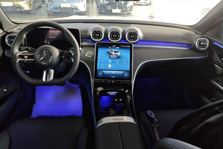 奔驰C级 2024款 C 260 L 运动版中控内饰7002