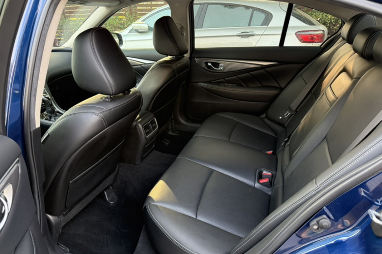 英菲尼迪Q50L 2022款 2.0T 进享版中控内饰7003