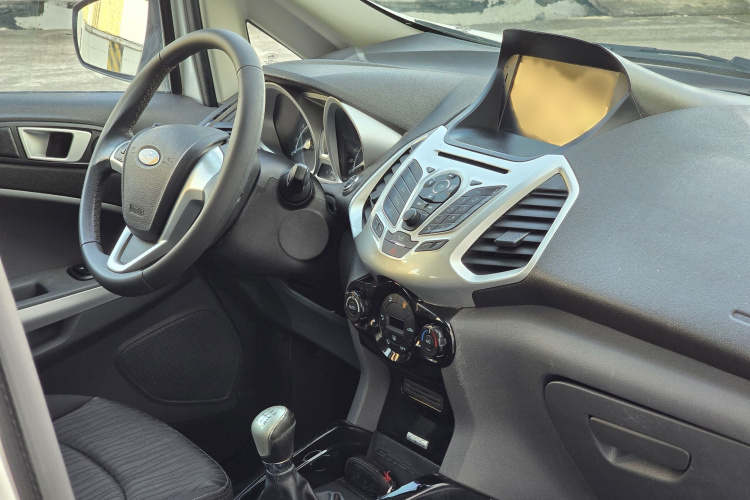 福特 翼搏 2013款 1.0L GTDi 手动尊贵型中控内饰7002