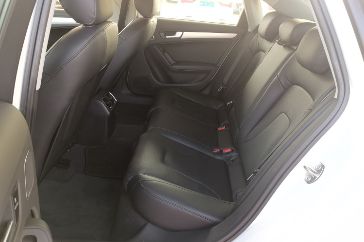 奥迪A4L 2015款 45 TFSI quattro个性运动型中控内饰7004