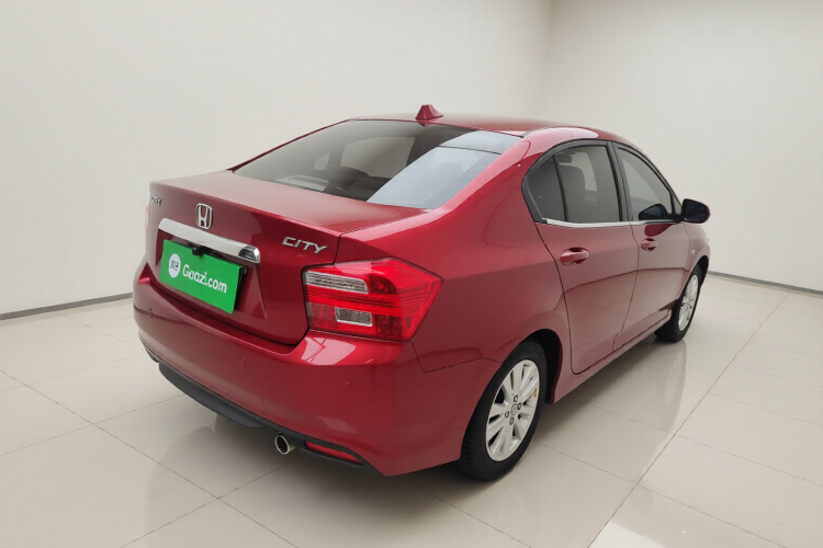 本田 锋范经典 2014款 风尚 1.5L 自动精英版车身外观7