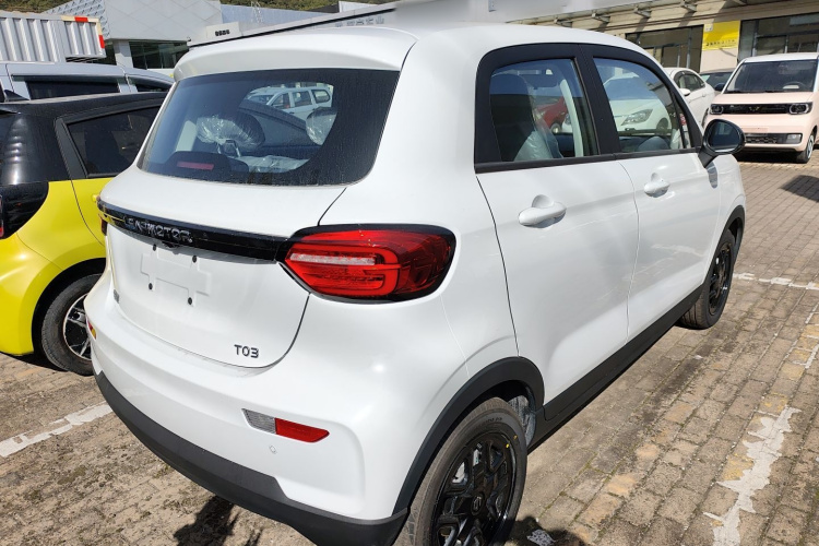 零跑汽车 零跑T03 2025款 310舒享版车身外观7