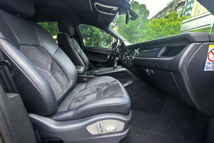保时捷 2014款 Macan 2.0T中控内饰7005