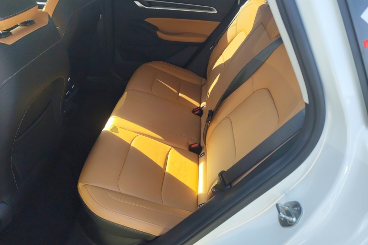 吉利汽车 帝豪 2025款 第4代 1.5L CVT旗舰型中控内饰21