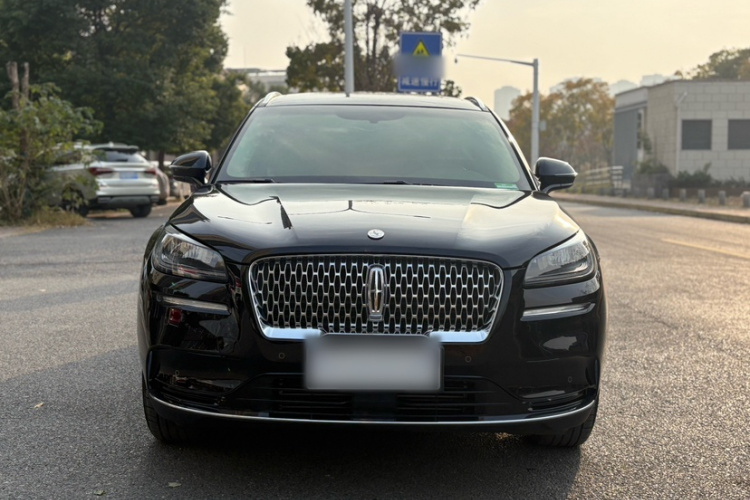 林肯 冒险家 2022款 改款 2.0T 两驱尊享版车身外观6006