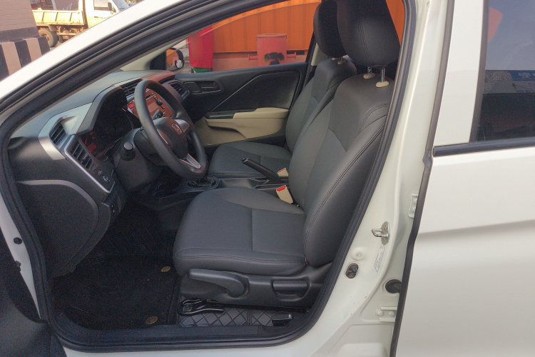 本田 锋范 2017款 1.5L 手动舒适版中控内饰19