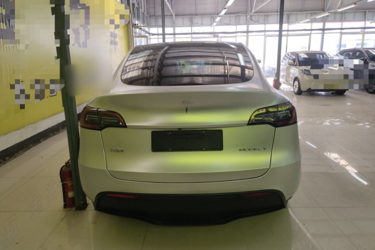 特斯拉 Model Y 2022款 改款 后轮驱动版车身外观6004