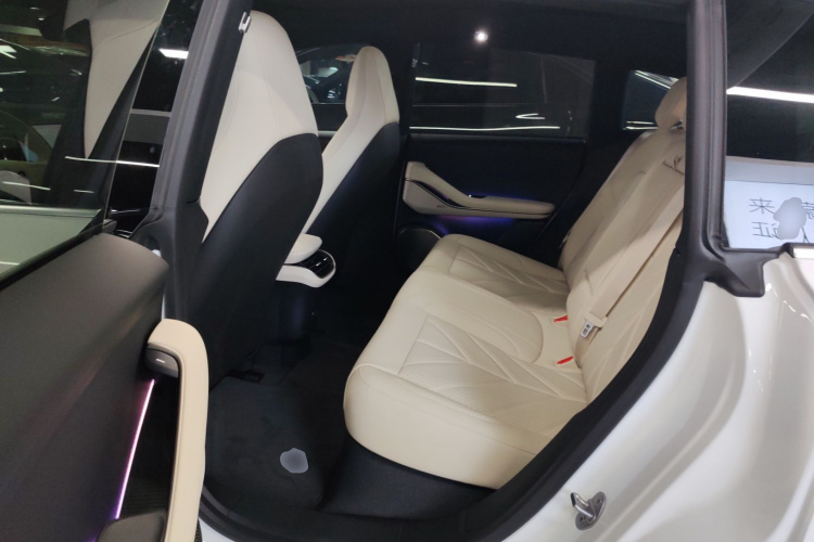 蔚来ET5T 2025款 75kWh Touring中控内饰7004