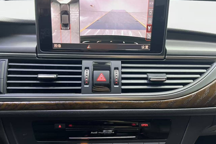 奥迪A6L 2016款 TFSI 运动型中控内饰7002