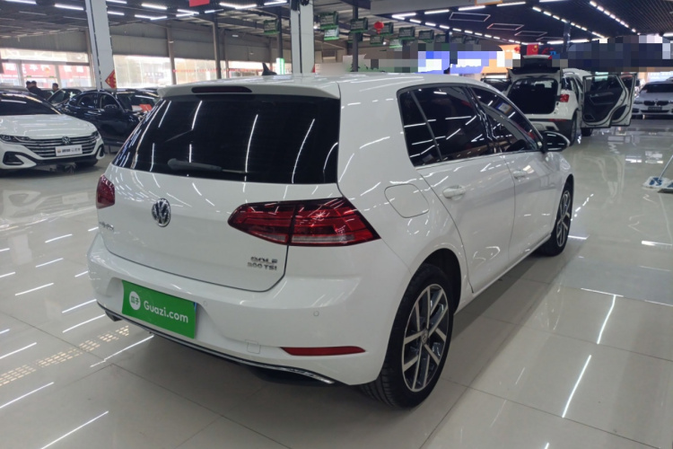 大众 高尔夫 2020款 200TSI DSG舒适进取版车身外观7