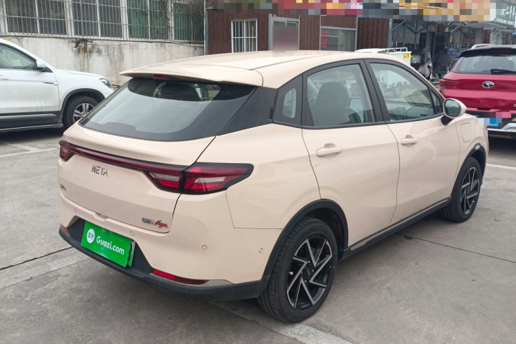 哪吒汽车 哪吒AYA 2023款 401车身外观7