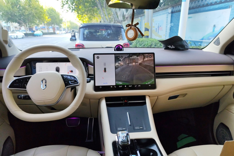 鸿蒙智行 问界M7 2024款 1.5T 智驾后驱Pro版 6座 三元锂电池中控内饰12