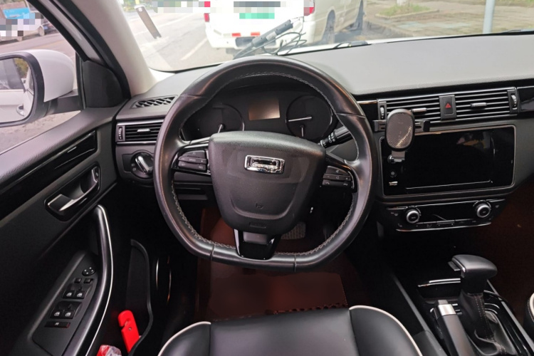 观致3 2016款 两厢 1.6T 自动致臻型中控内饰13