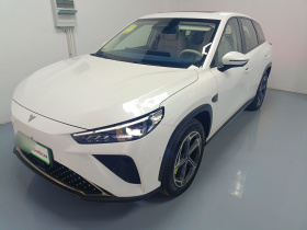 哪吒汽车 哪吒L 2024款 增程 220 PRO＋全家桶