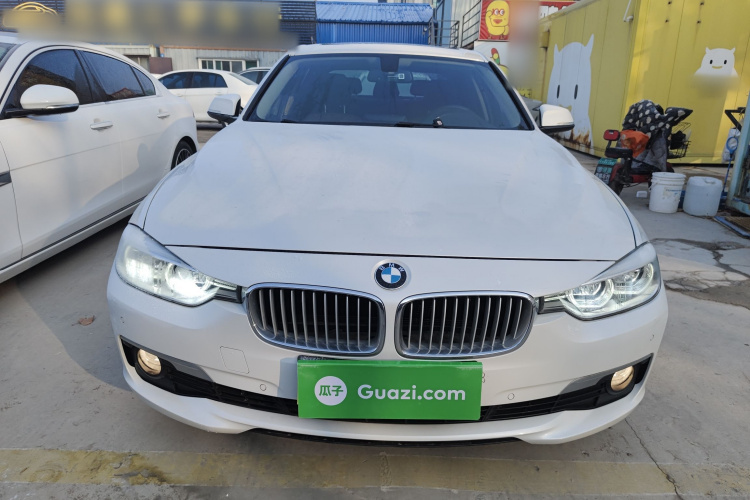 宝马3系 2018款 320Li 时尚型车身外观2