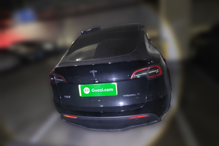特斯拉 Model Y 2022款 后轮驱动版车身外观6