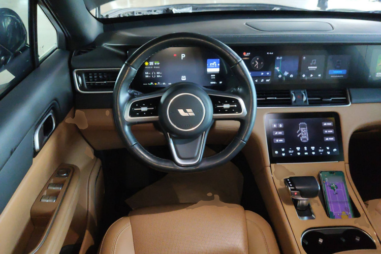 理想汽车 理想ONE 2021款 增程6座版中控内饰13