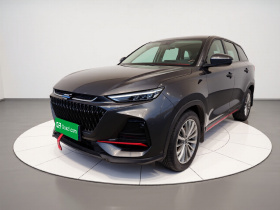 长安欧尚X7 PLUS 2022款 1.5T 手动尊享型