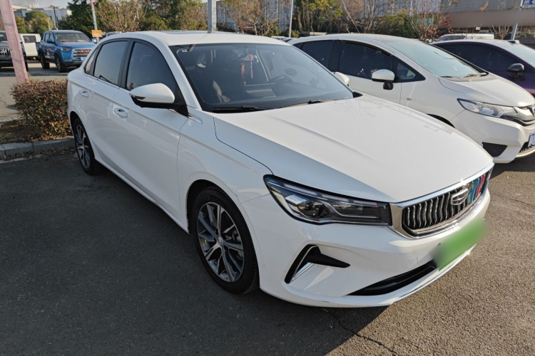 吉利汽车 帝豪 2023款 第4代冠军版 1.5L CVT尊贵型车身外观3