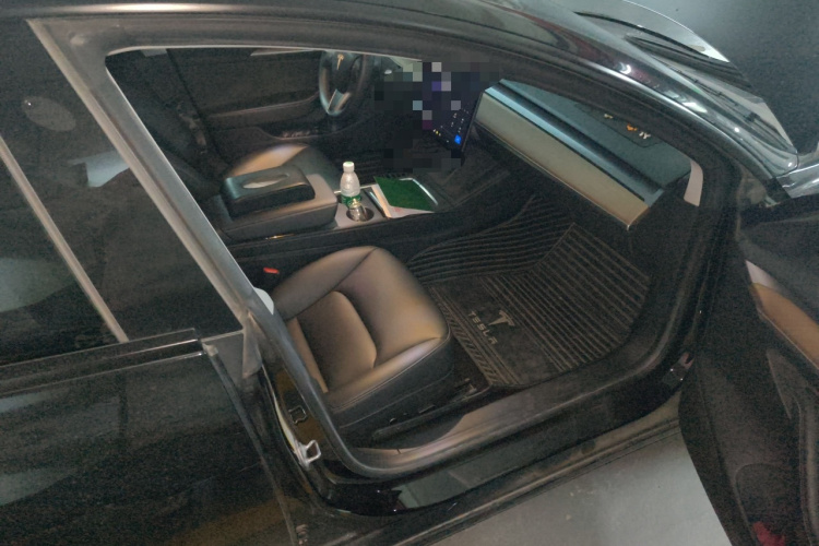 特斯拉 Model 3 2021款 标准续航后驱升级版局部细节9005
