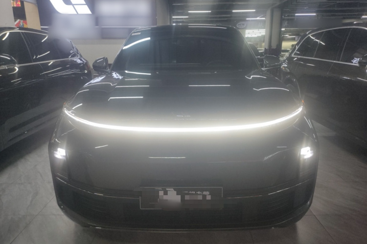 理想汽车 理想L8 2023款 Pro车身外观2