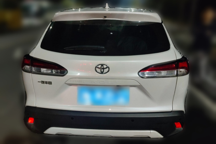 丰田 卡罗拉锐放 2023款 2.0L 先锋版车身外观6