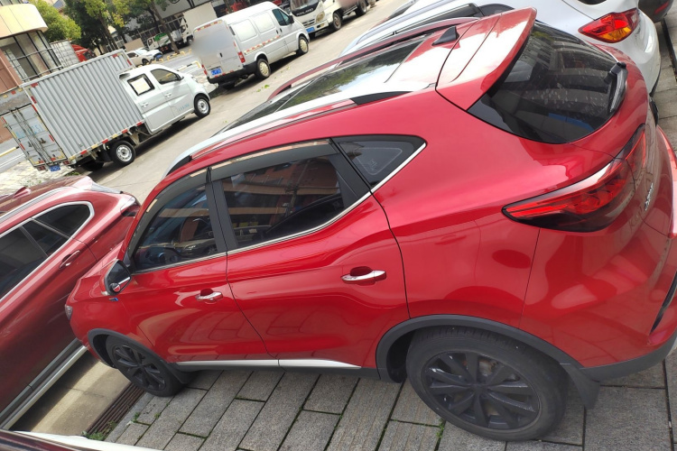 名爵ZS 2020款 180DVVT 自动Lite车身外观4