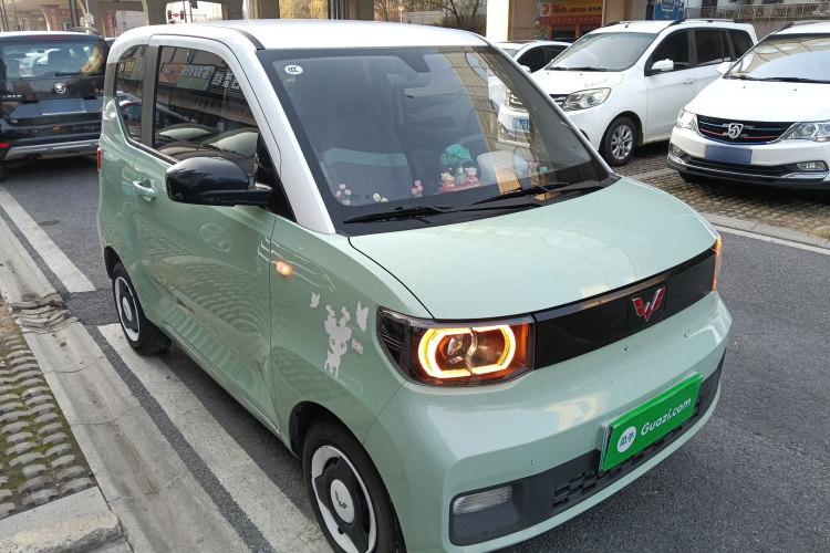 五菱汽车 宏光MINIEV 2021款 马卡龙臻享款 磷酸铁锂车身外观3