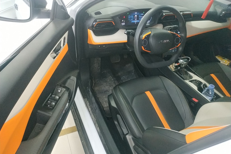 东风风神 奕炫 2023款 1.5L 自动荣耀版中控内饰7003