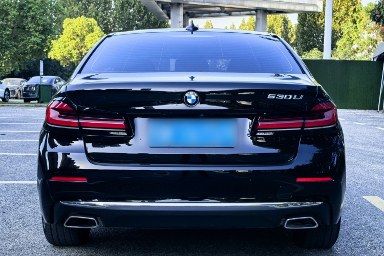 宝马5系 2021款 改款 530Li 领先型 豪华套装车身外观6014
