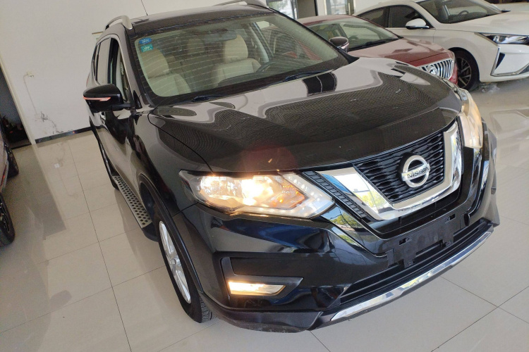 日产 奇骏 2017款 2.0L CVT舒适版 2WD车身外观6002