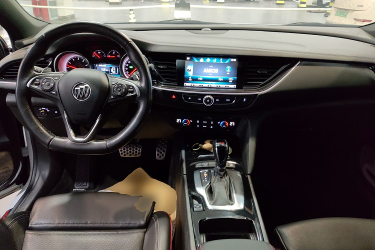 别克 君威 2019款 GS 28T 精英型 国VI中控内饰7002