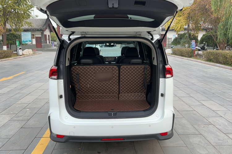 上汽大通MAXUS 大通G50 2020款 1.5T 自动豪华版局部细节23