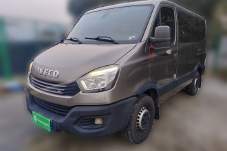 依维柯欧胜 2020款 3.0T 自动超瑞短轴低顶F1C