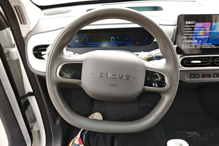 吉利银河 熊猫 2025款 210km 元气熊局部细节13