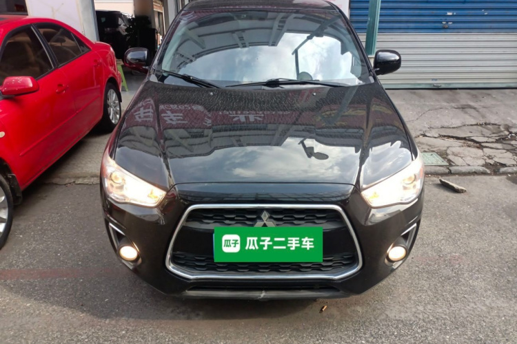 三菱 劲炫ASX 2013款 2.0L CVT两驱豪华版车身外观2