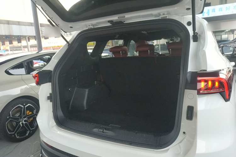 捷途X70 PLUS 2024款 冠军版 1.5T DCT冠军PRO 5座局部细节23