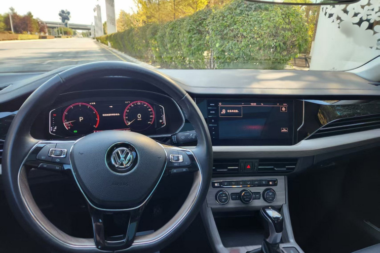 大众 帕萨特 2019款 330TSI 尊贵版 国VI局部细节13