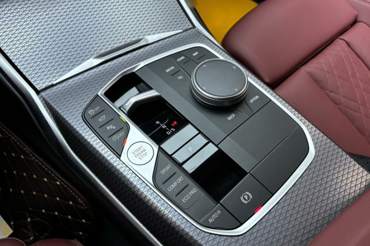 宝马3系 2025款 330Li M运动曜夜套装局部细节18