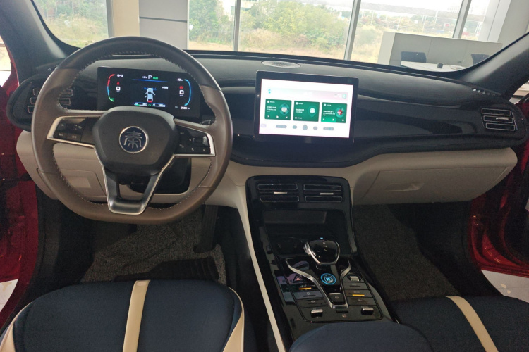 比亚迪 秦PLUS 2023款 冠军版 DM-i 55KM领先型中控内饰12