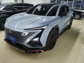 长安UNI-T 2022款 1.5T 运动版 尊贵型