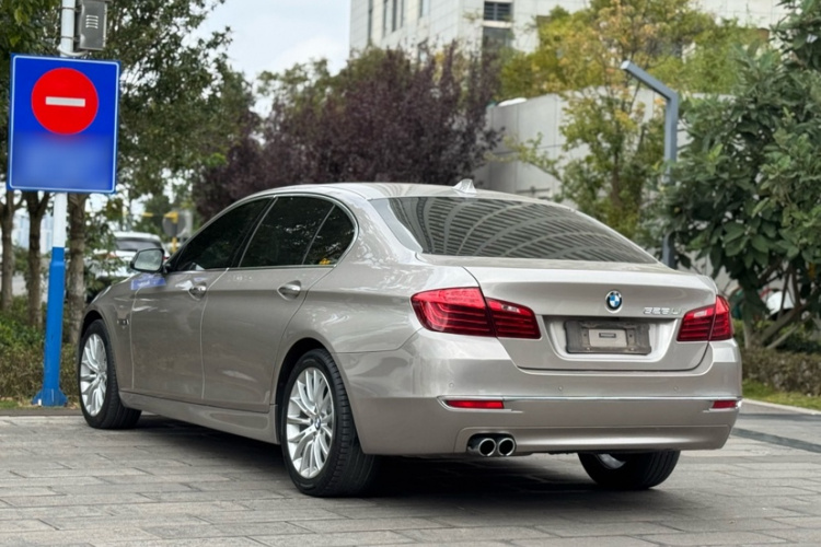 宝马5系 2017款 525Li 豪华设计套装车身外观6004