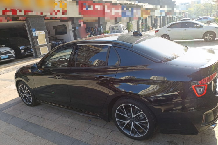 领克03 2021款 1.5TD DCT劲Pro车身外观4