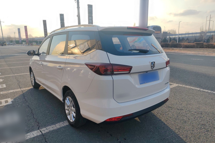 宝骏360 2018款 1.5L 手动精英型 国V车身外观6004