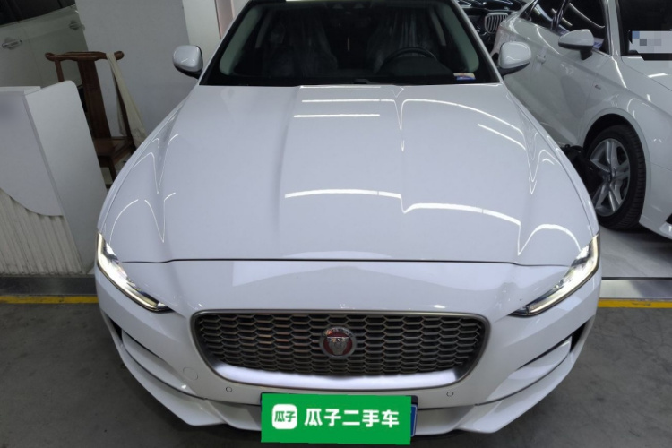 捷豹XEL 2020款 2.0T 200PS S进取优雅版车身外观6001