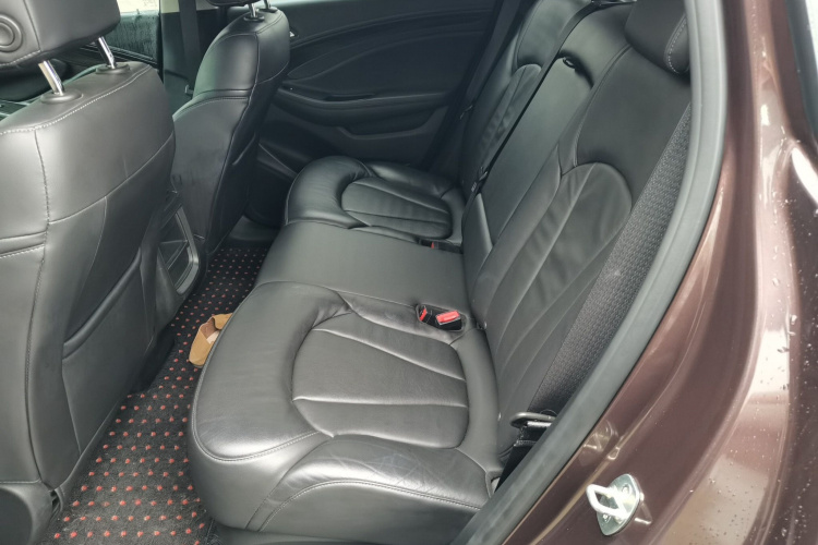 别克 昂科威 2019款 20T 两驱精英型 国V中控内饰21