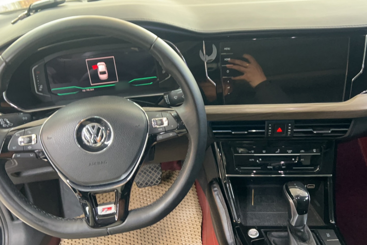 大众 帕萨特 2020款 330TSI 豪华版 国VI中控内饰7003